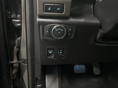 Used 2018 Ford Expedition XLT w/ Equipment Group 202A image 35