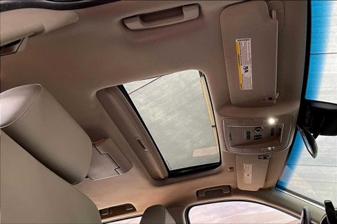 Used 2015 Chevrolet Suburban LT image 14