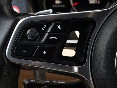 Certified 2023 Porsche Cayenne image 43