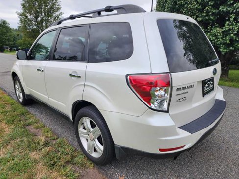 Used 2010 Subaru Forester 2.5X Premium image 8