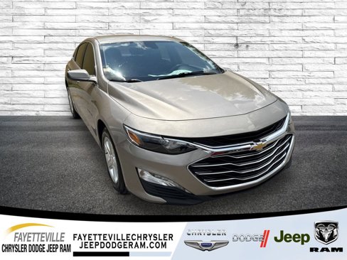 Used 2023 Chevrolet Malibu LT image 1