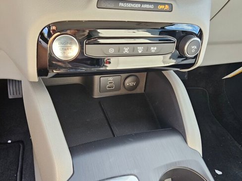 New 2025 Ford Escape SE image 26