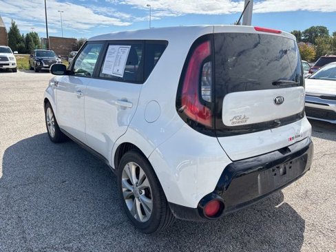 Used 2016 Kia Soul + image 8