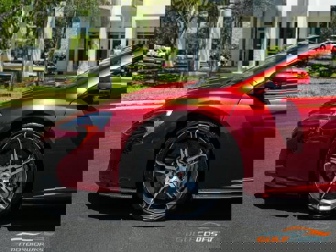 Used 2015 McLaren 650S Spider image 39