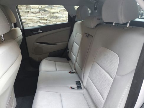 Used 2016 Hyundai Tucson SE w/ Option Group 02 image 17