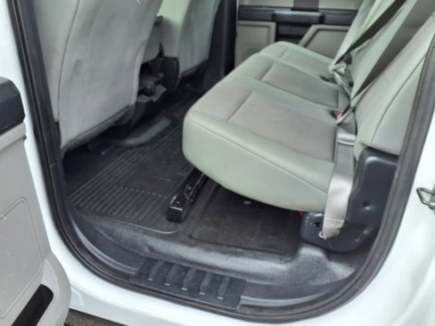 Used 2018 Ford F250 XL w/ Power Equipment Group image 13