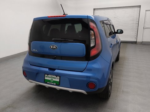 Used 2018 Kia Soul + image 7