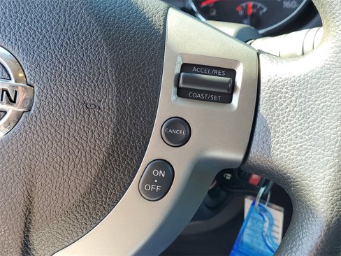 Used 2013 Nissan Rogue S image 16
