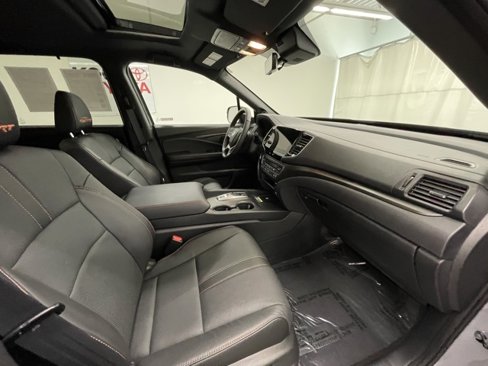 Used 2024 Honda Passport TrailSport image 8