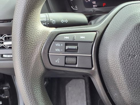 Used 2023 Honda Accord EX image 19