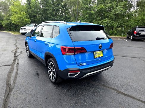 Used 2022 Volkswagen Taos SE image 5