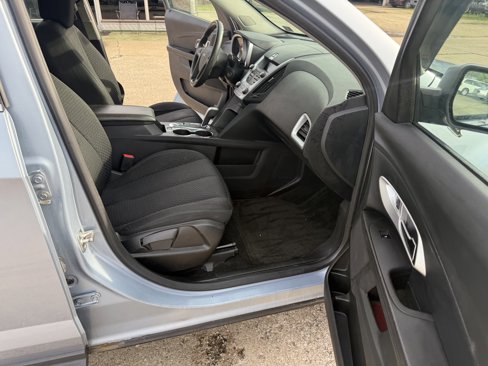 Used 2015 Chevrolet Equinox LS image 12