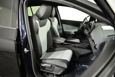 Used 2023 Volkswagen ID.4 Pro image 15