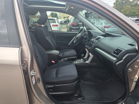 Used 2015 Subaru Forester 2.5i Premium w/ All-Weather Package image 15