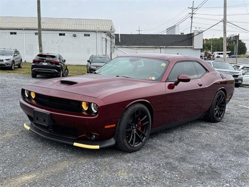 Used 2023 Dodge Challenger R/T w/ Plus Package image 24