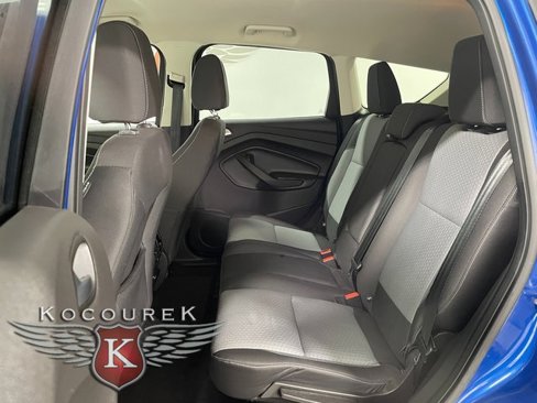Used 2017 Ford Escape SE w/ SE Cold Weather Package image 20