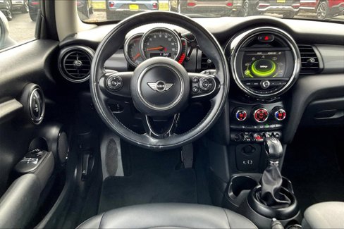 Used 2017 MINI Cooper 2-Door Hardtop image 8