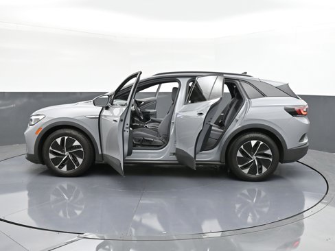 Used 2022 Volkswagen ID.4 Pro image 37