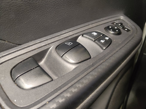 Used 2023 Nissan Versa SV image 27