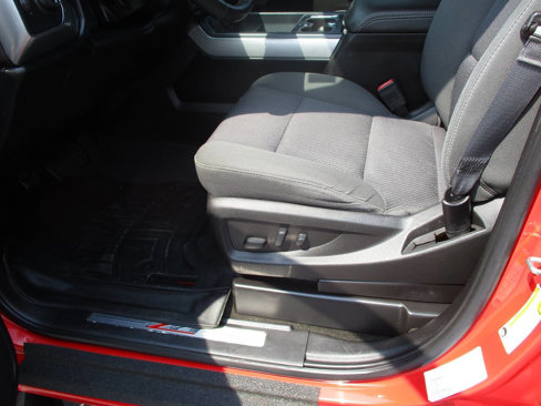 Used 2017 Chevrolet Silverado 1500 LT image 25
