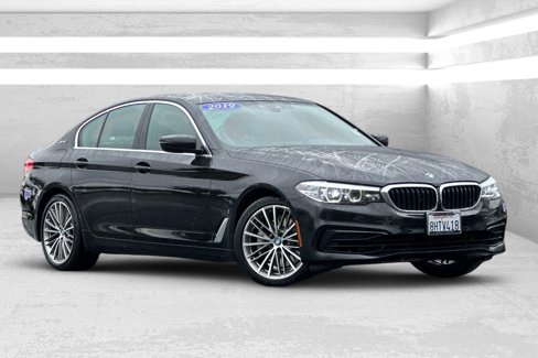Used 2019 BMW 530e w/ Convenience Package image 1