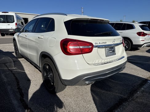 Used 2015 Mercedes-Benz GLA 250 4MATIC image 4