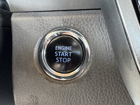 Used 2019 Toyota Camry XSE image 29