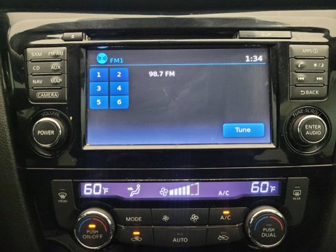 Used 2016 Nissan Rogue SL image 25