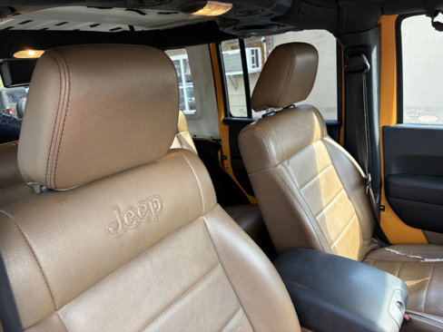 Used 2012 Jeep Wrangler Unlimited Sahara w/ Dual Top Group image 29