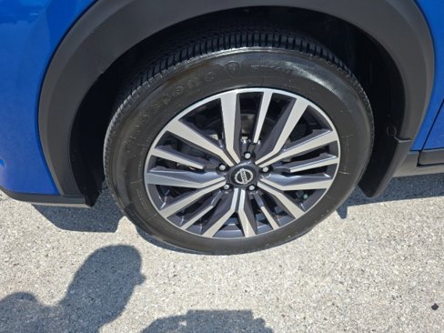 Used 2021 Nissan Kicks SR image 10