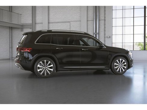 Certified 2022 Mercedes-Benz GLB 250 w/ Premium Package Lite image 18