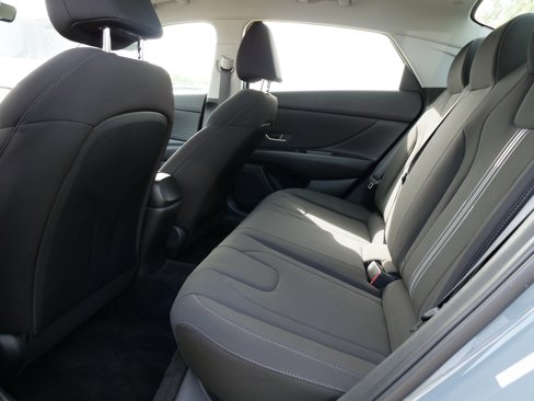 Certified 2023 Hyundai Elantra SEL w/ Convenience Package image 13