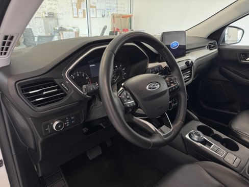 Used 2022 Ford Escape SEL image 15