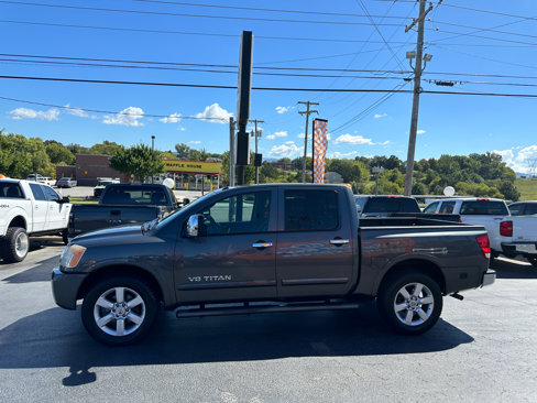 Used 2010 Nissan Titan LE w/ Technology Pkg image 1