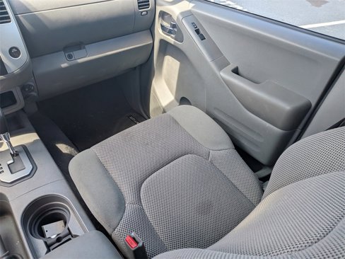 Used 2021 Nissan Frontier SV w/ SV Utility Package image 16