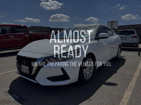 Used 2022 Nissan Sentra S image 2