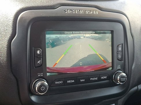 Certified 2015 Jeep Renegade Limited image 18