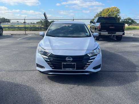 Used 2024 Nissan Versa SV w/ Trunk Package image 2