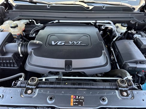 Used 2016 Chevrolet Colorado LT w/ LT Convenience Package image 8