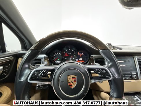 Used 2018 Porsche Macan image 25