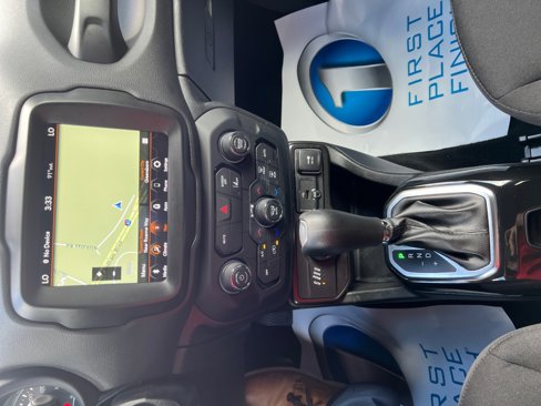 Used 2022 Jeep Renegade Altitude image 23