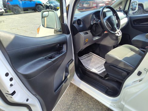Used 2020 Nissan NV200 SV image 11