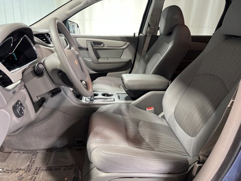 Used 2014 Chevrolet Traverse LS image 5