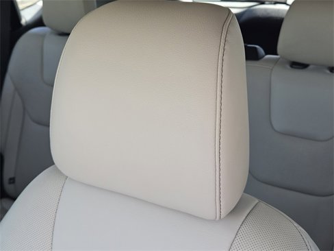 Used 2021 Ford Edge Titanium w/ Equipment Group 301A image 15