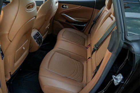 Used 2023 Aston Martin DBX image 39