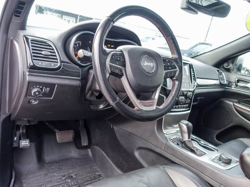 Used 2020 Jeep Grand Cherokee Trailhawk w/ Trailhawk Luxury Group image 3