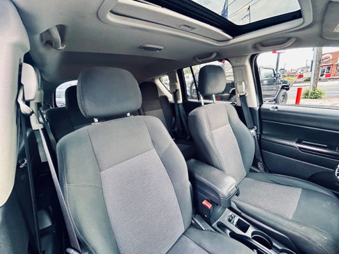 Used 2013 Jeep Compass Latitude w/ Sun/Sound Group image 33