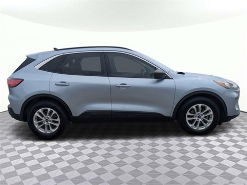 Used 2022 Ford Escape SE w/ Convenience Package image 2
