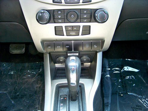 Used 2009 Ford Focus SES image 22