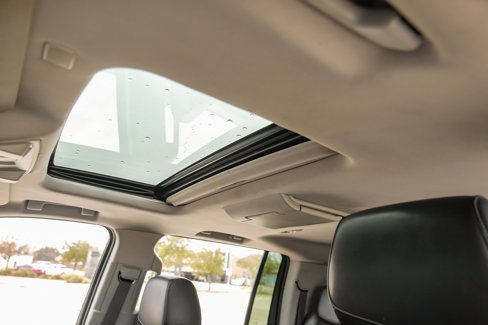 Used 2017 Cadillac Escalade ESV Luxury image 5
